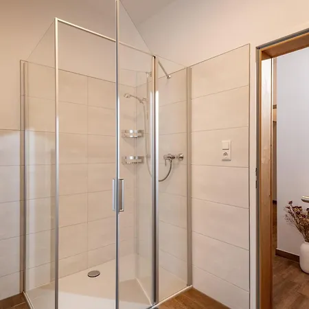 Gaestehaus Anker * 瓦尔赫湖